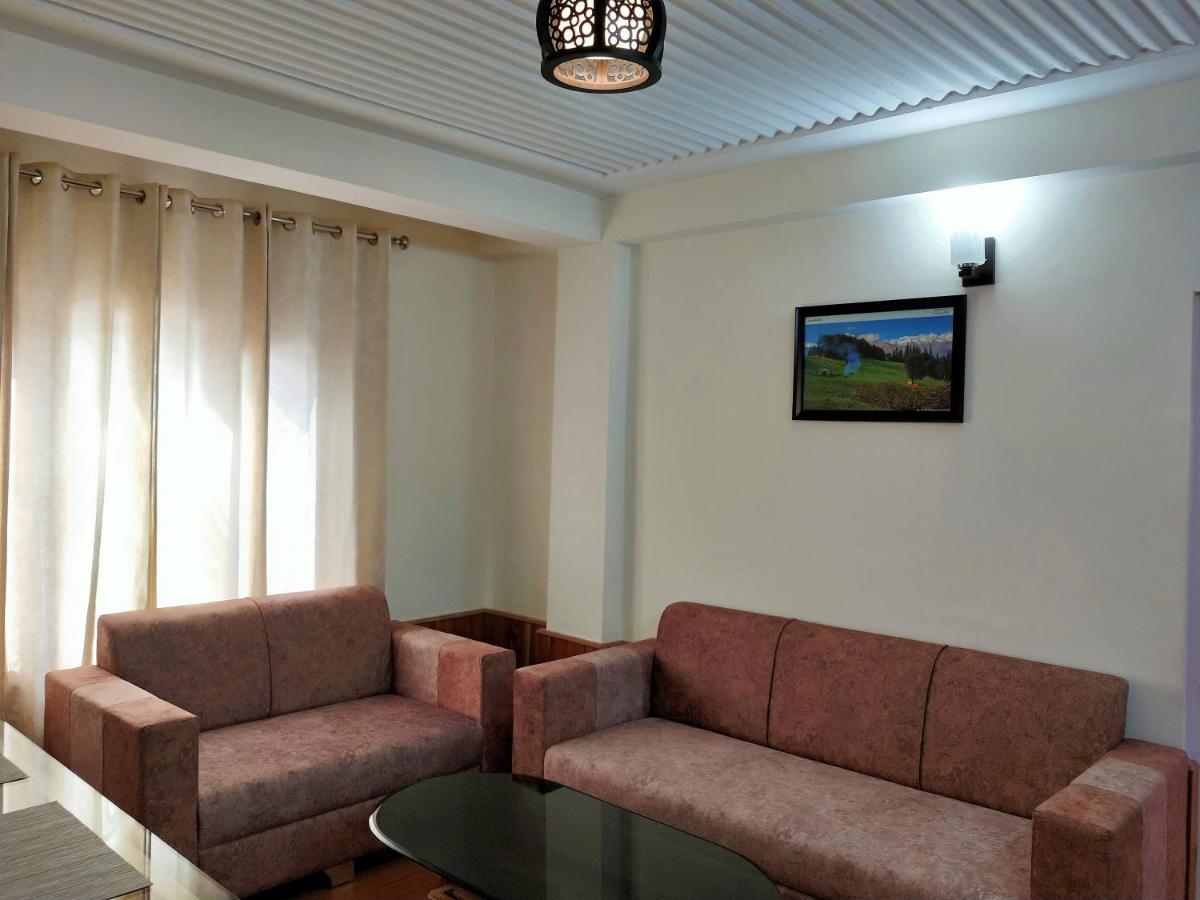Neha Homestay Шимла Екстериор снимка